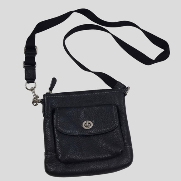 Coach Handbags - Coach Park Black Leather Pebbled Swingpack Crossbody Handbag Purse
